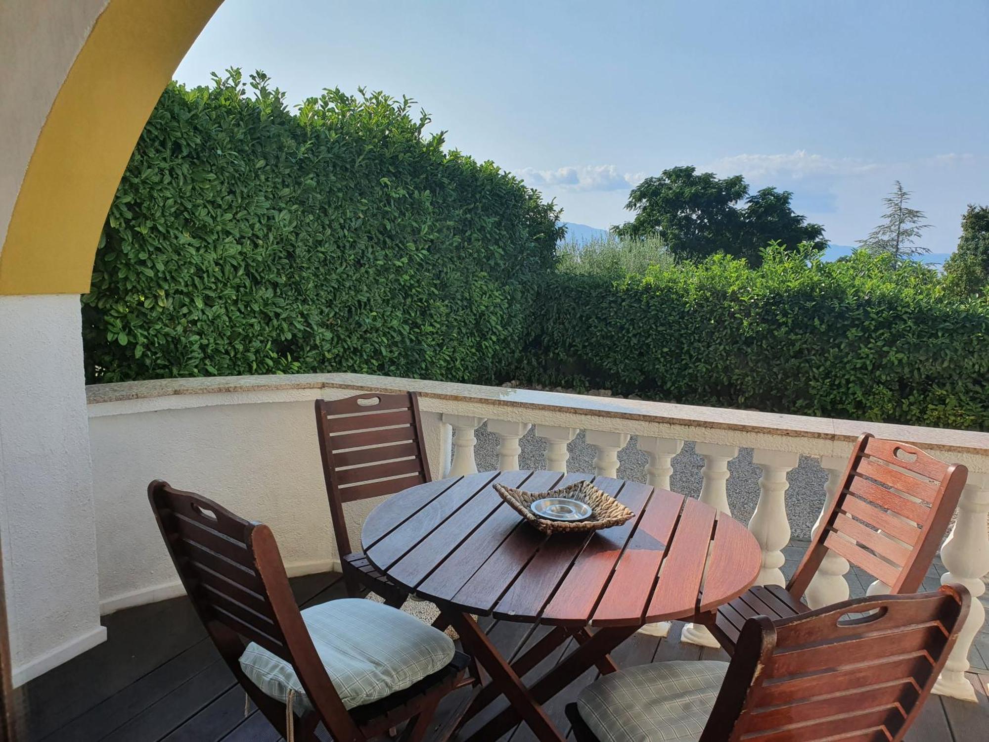 Villa Flora Malinska Quarto foto